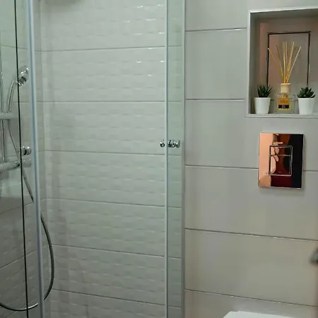 B&p דירה וארנה